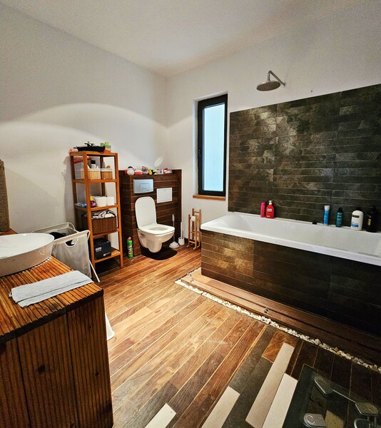 Popesti-Leordeni, Ilfov, 17 min. metrou,