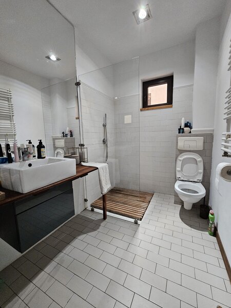 Popesti-Leordeni, Ilfov, 17 min. metrou,